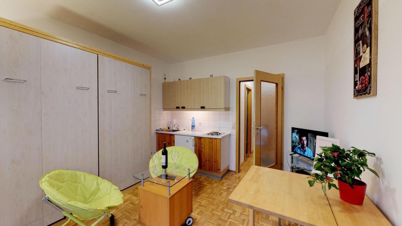 Апартаменти Vintage Garconiere Mit Balkon - 25 M2 Гмунден Екстер'єр фото